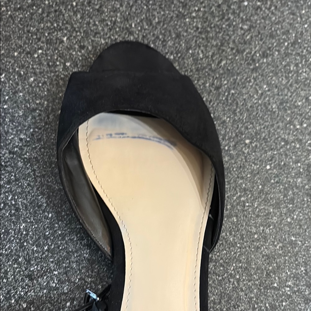 Chic Black Open-Toe Sandals - Picture 8 of 12